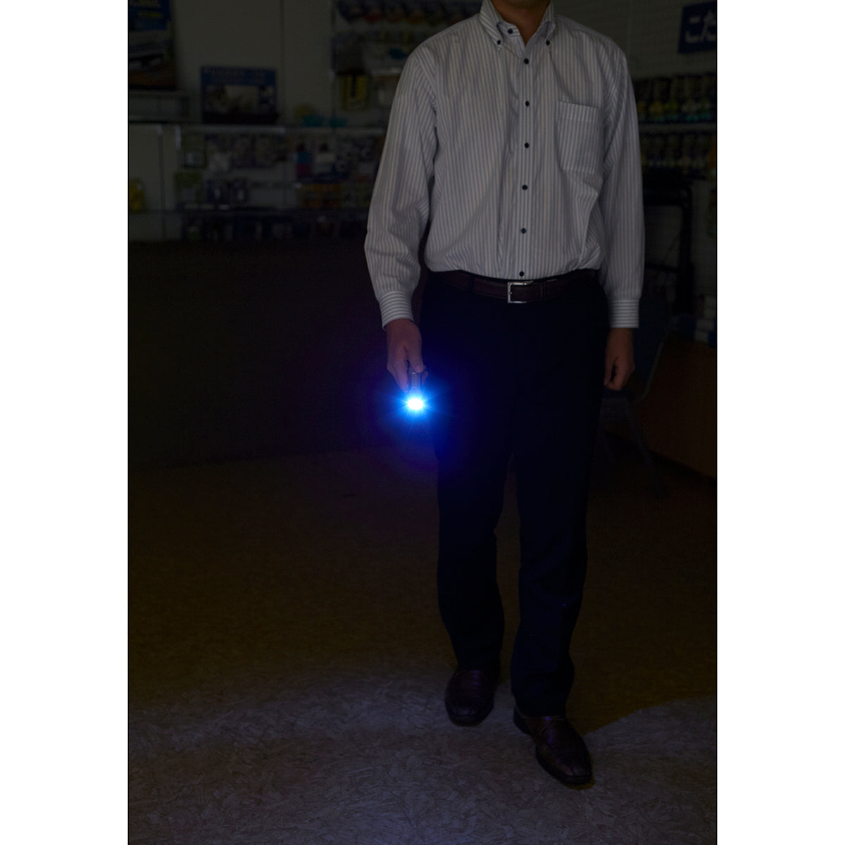 防災用品　ミニホイッスル付LEDライト　ピンク