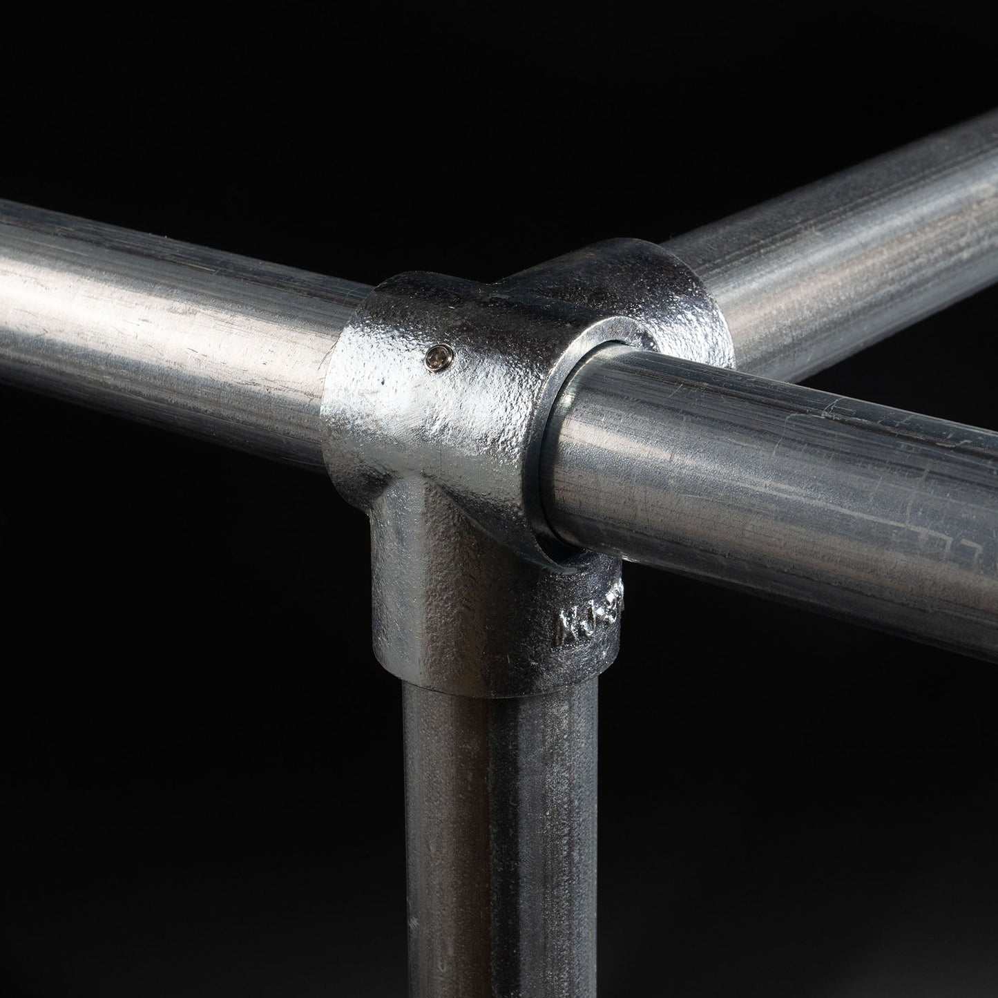 単管用ジョイント金具　Kタイプ　中間コーナーK継ぎ