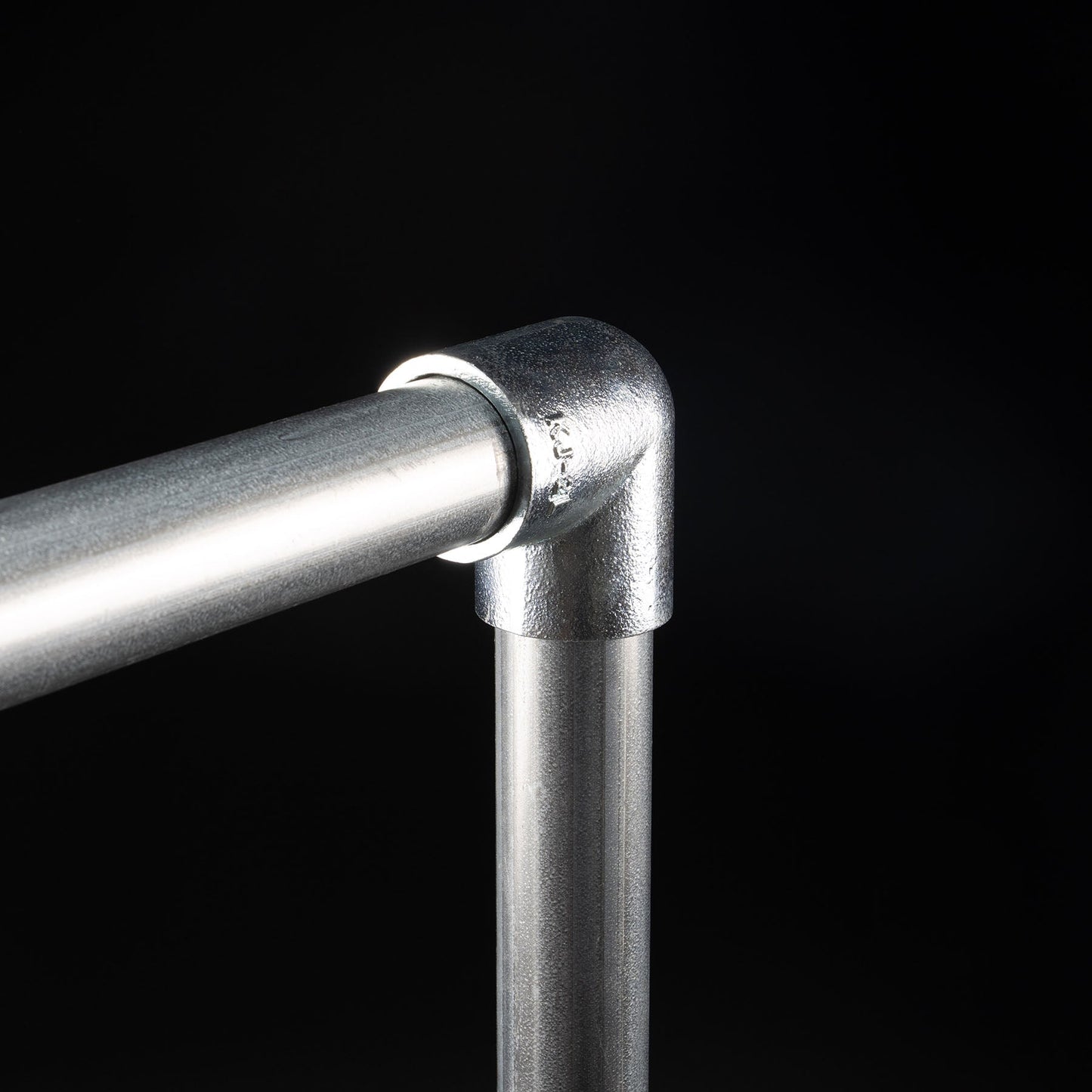 単管用ジョイント金具　Kタイプ　コーナーL継ぎ