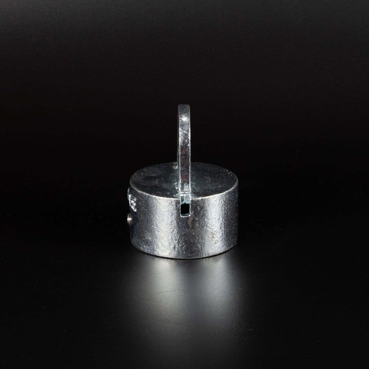 単管用ジョイント金具　Kタイプ　羽根付き　エンドキャップ