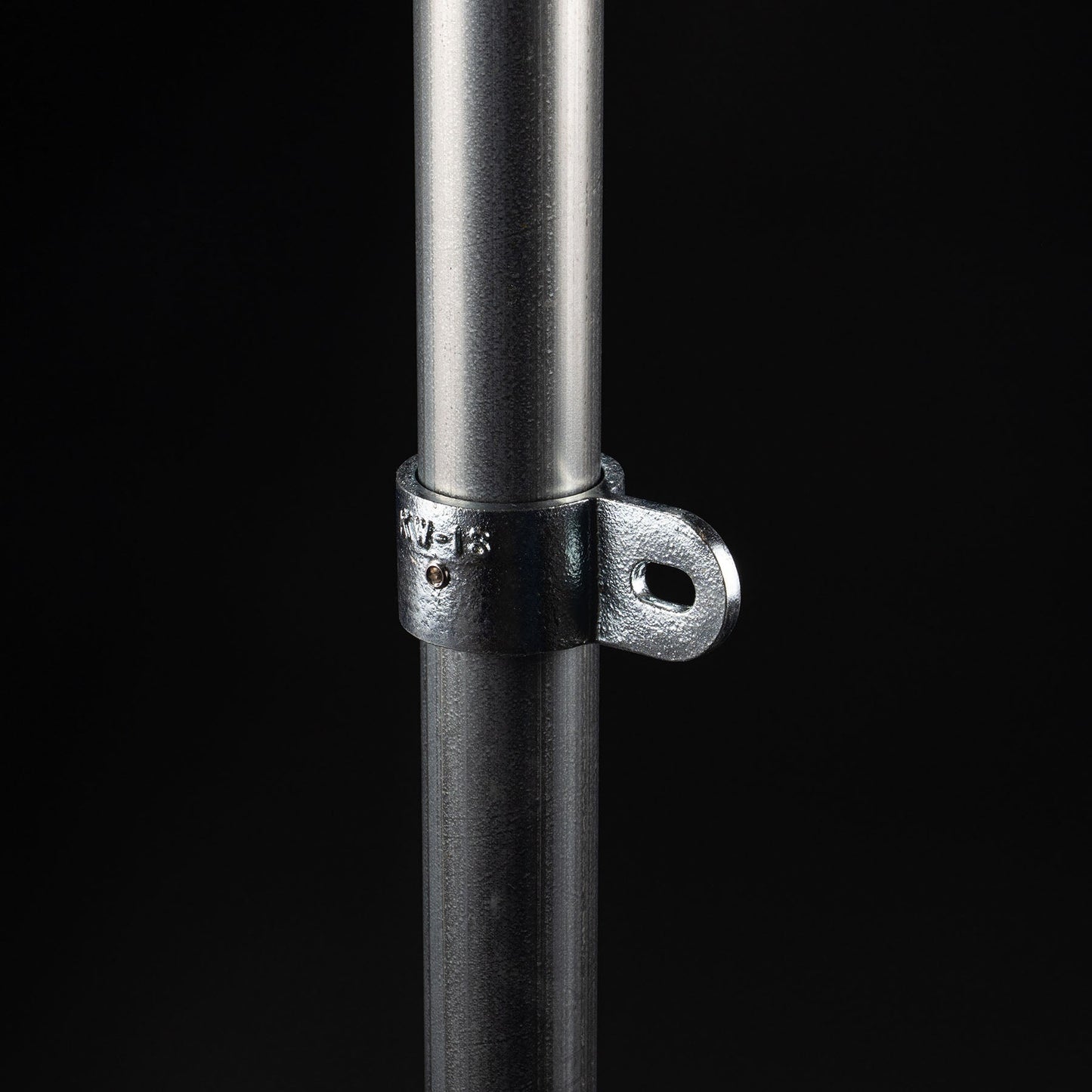 単管用ジョイント金具　Kタイプ　シングル羽根付き