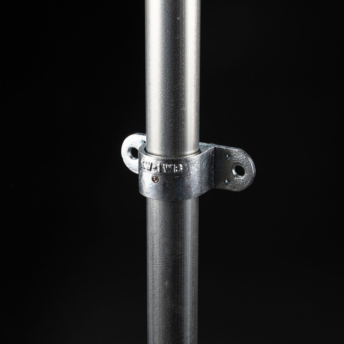 単管用ジョイント金具　Kタイプ　ダブル羽根付き　板留