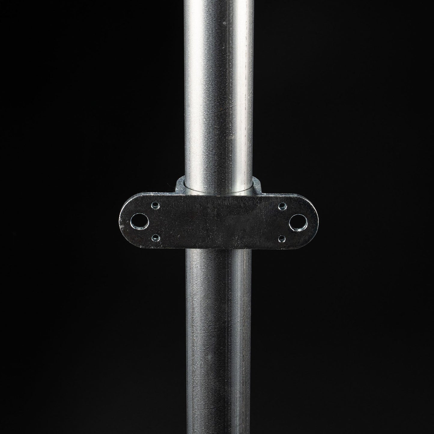 単管用ジョイント金具　Kタイプ　ダブル羽根付き　板留