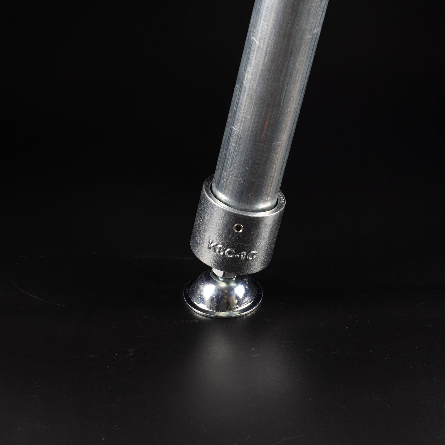 単管用ジョイント金具　Kタイプ　水平調整　ラウンド　カップ型