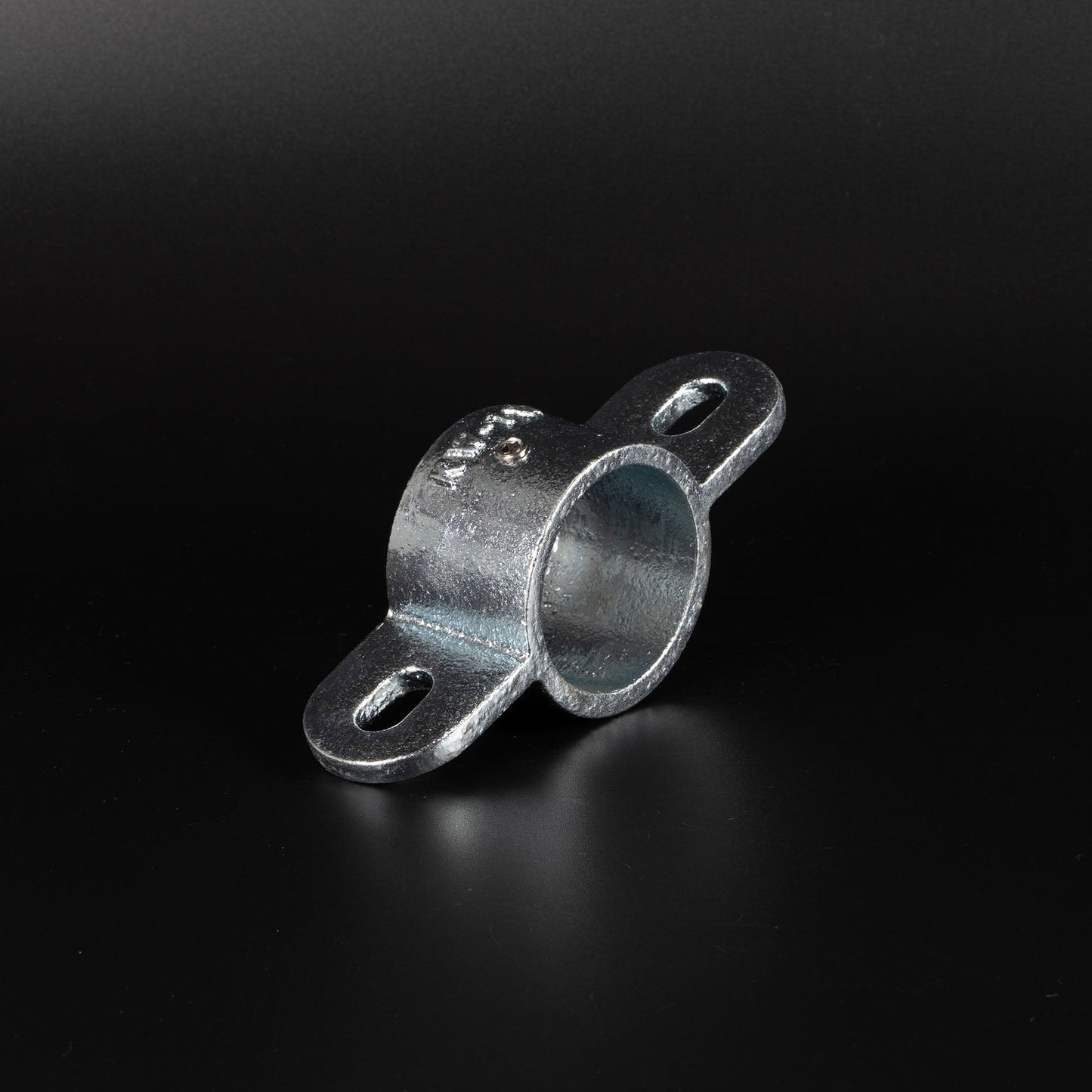 単管用ジョイント金具　Kタイプ　ダブル羽根付き　