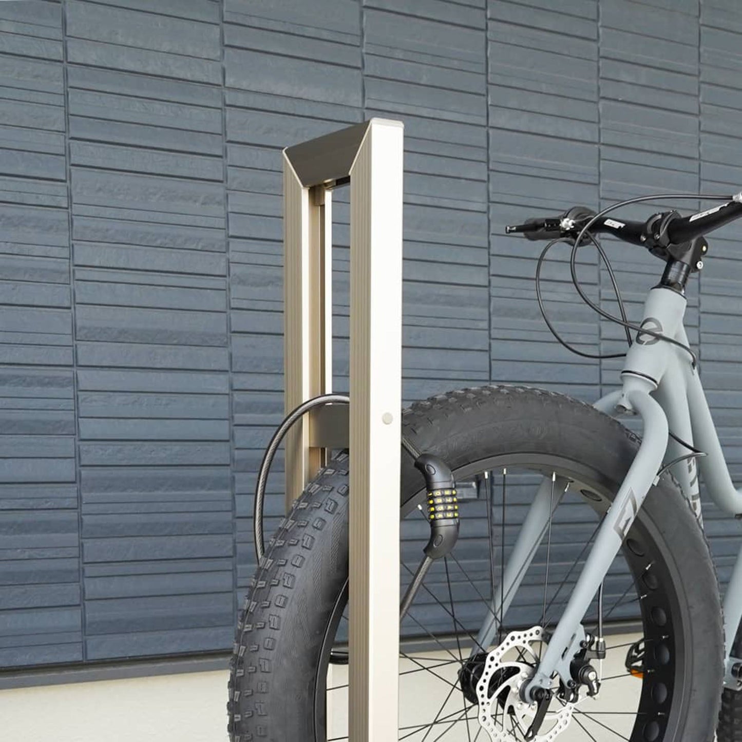 サイクルスタンドワイド4インチ用（ブラック）