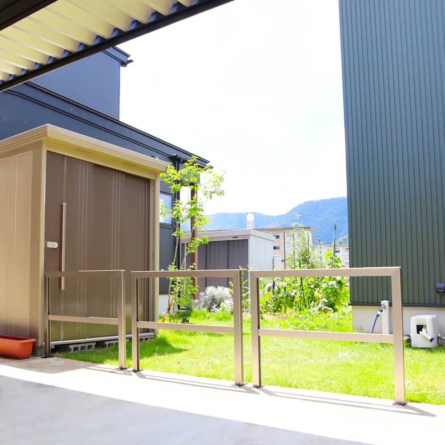 コーナーガードフレームタイプ（ステン）