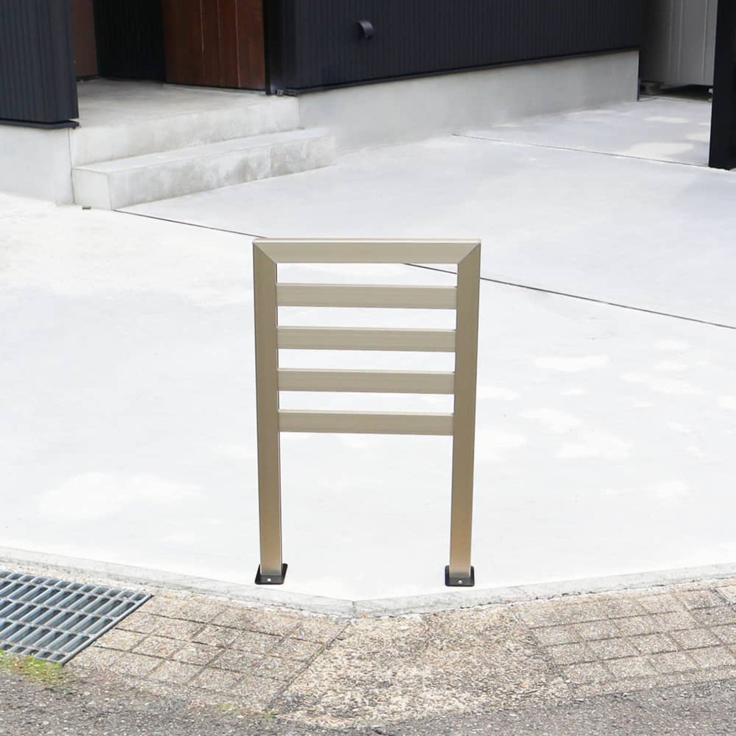 コーナーガードワイドボーダータイプ（ブラック）