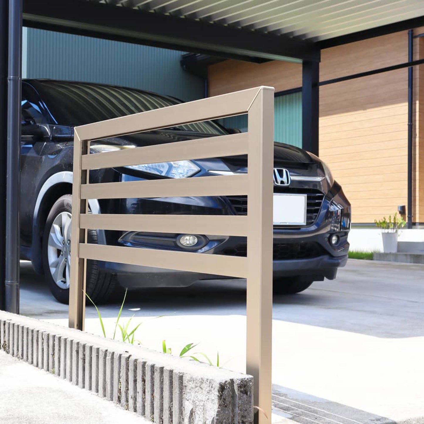 コーナーガードワイドボーダータイプ（ブラック）