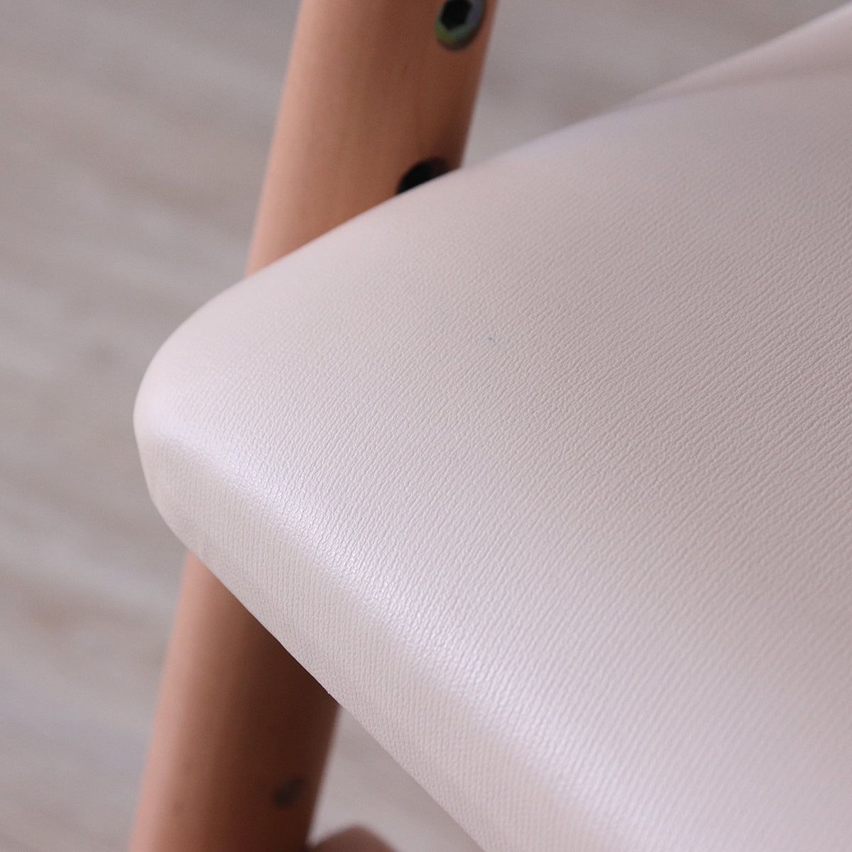 ベビーチェアワイド　生後7か月から　天然木　ライトブラウン