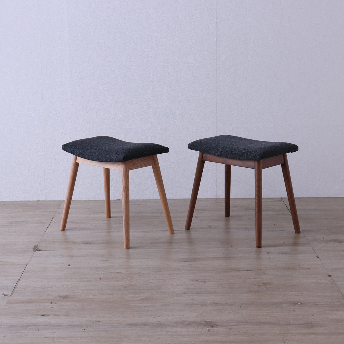 レッドオーク　スツール　ケインズ　ブラウン