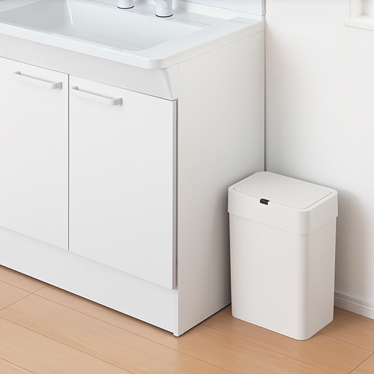 センサー式 ごみ箱 15L M ホワイト