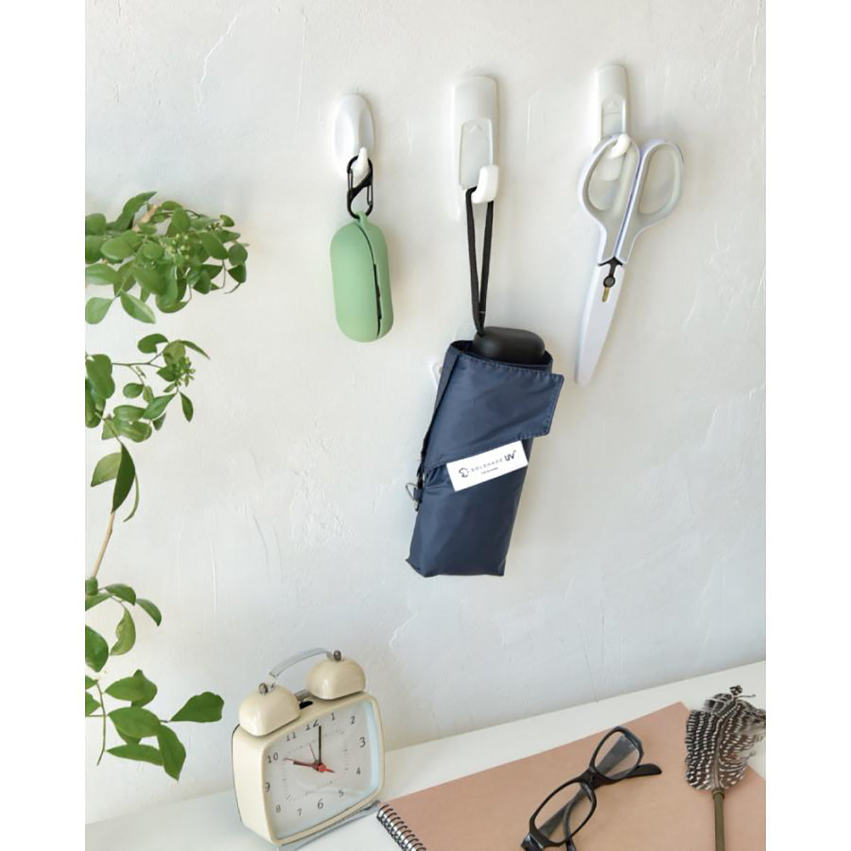 monowa 貼るだけ設置 両面テープフック 3サイズ展開［強力・のり残りなし・工具不要］（M）6個入り