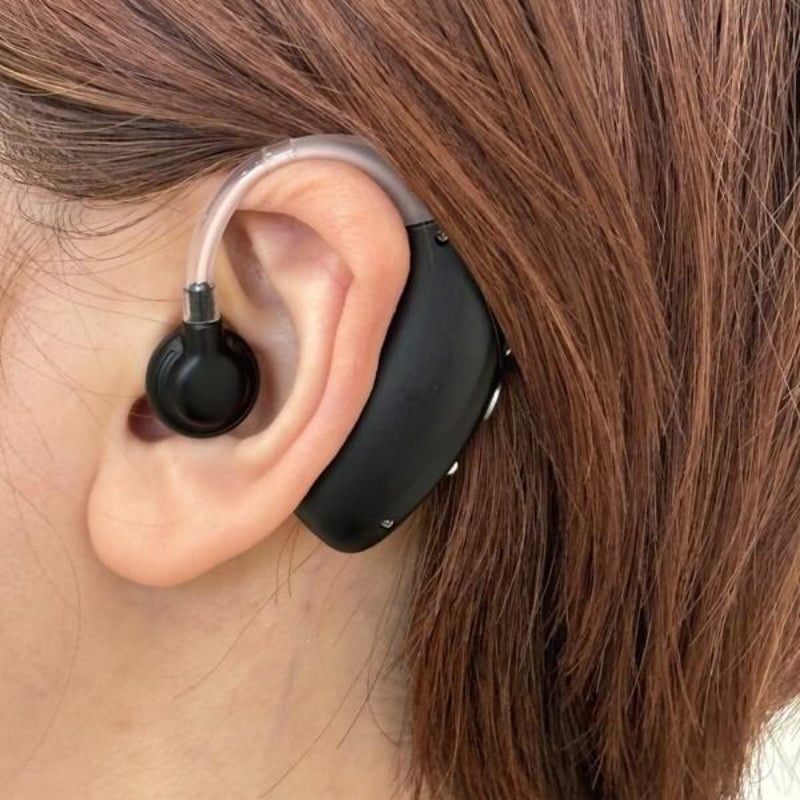 充電式集音器 耳掛け式 左右セット 軽量7g USB充電 長時間50時間 簡単操作 イヤーピース付