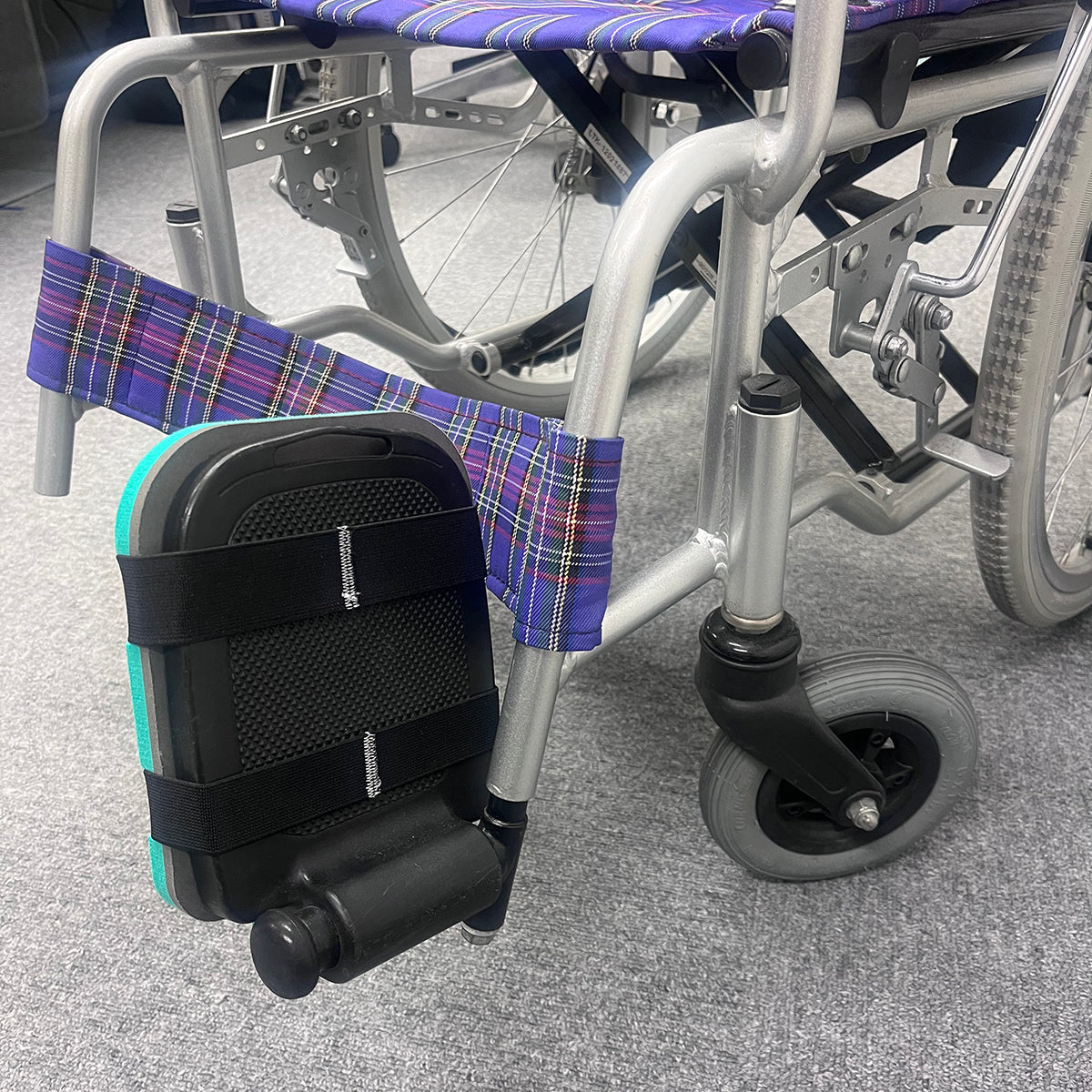 車椅子フットレストカバー　シン・カバー　1セット2枚入