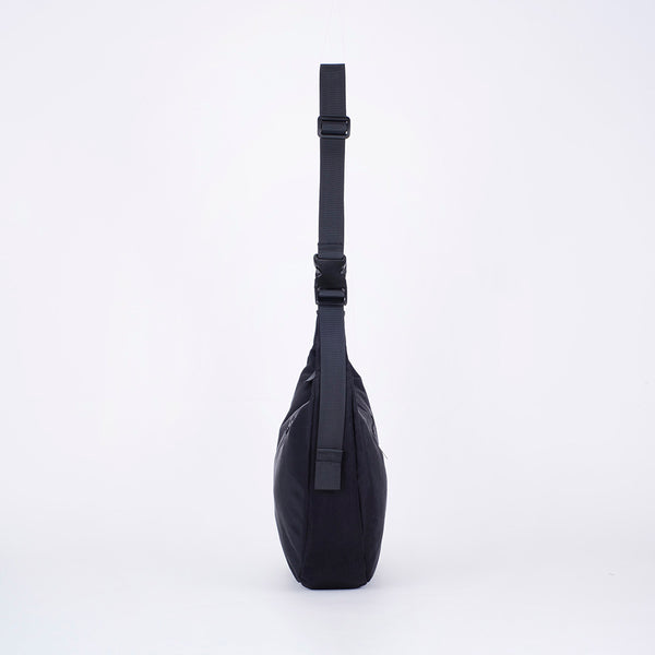 スリークショルダーバッグ BLACK