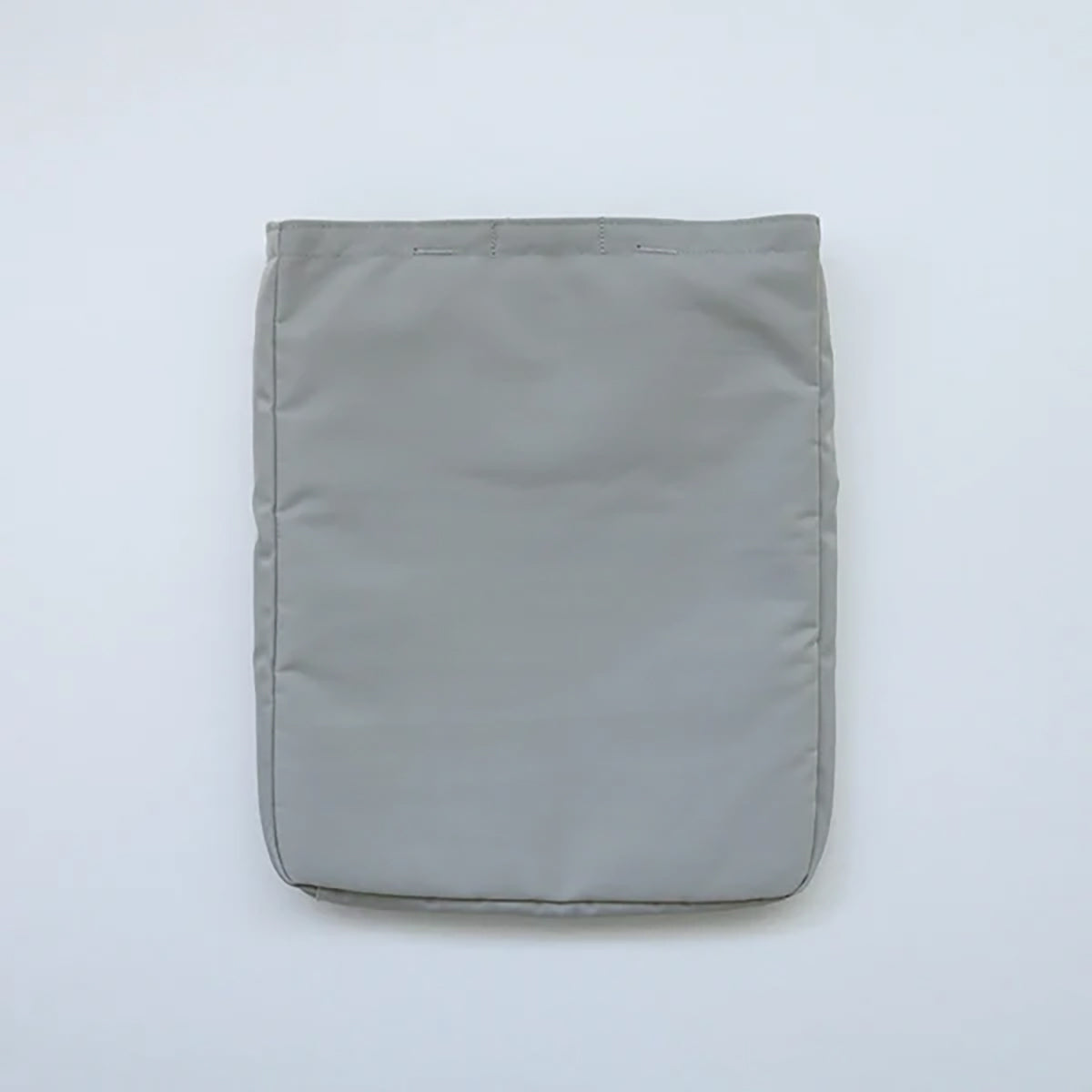 スリークPCバッグ　LIGHT GRAY